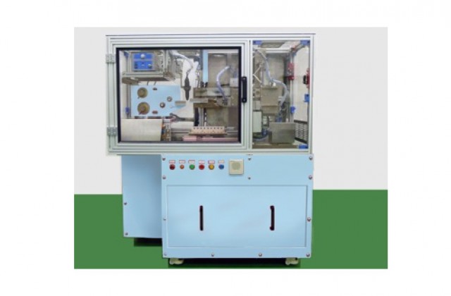 アイラッシュメーカー